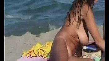 Amateurbeachspy.com - Nudist busty hot babe exposed by hidden cam